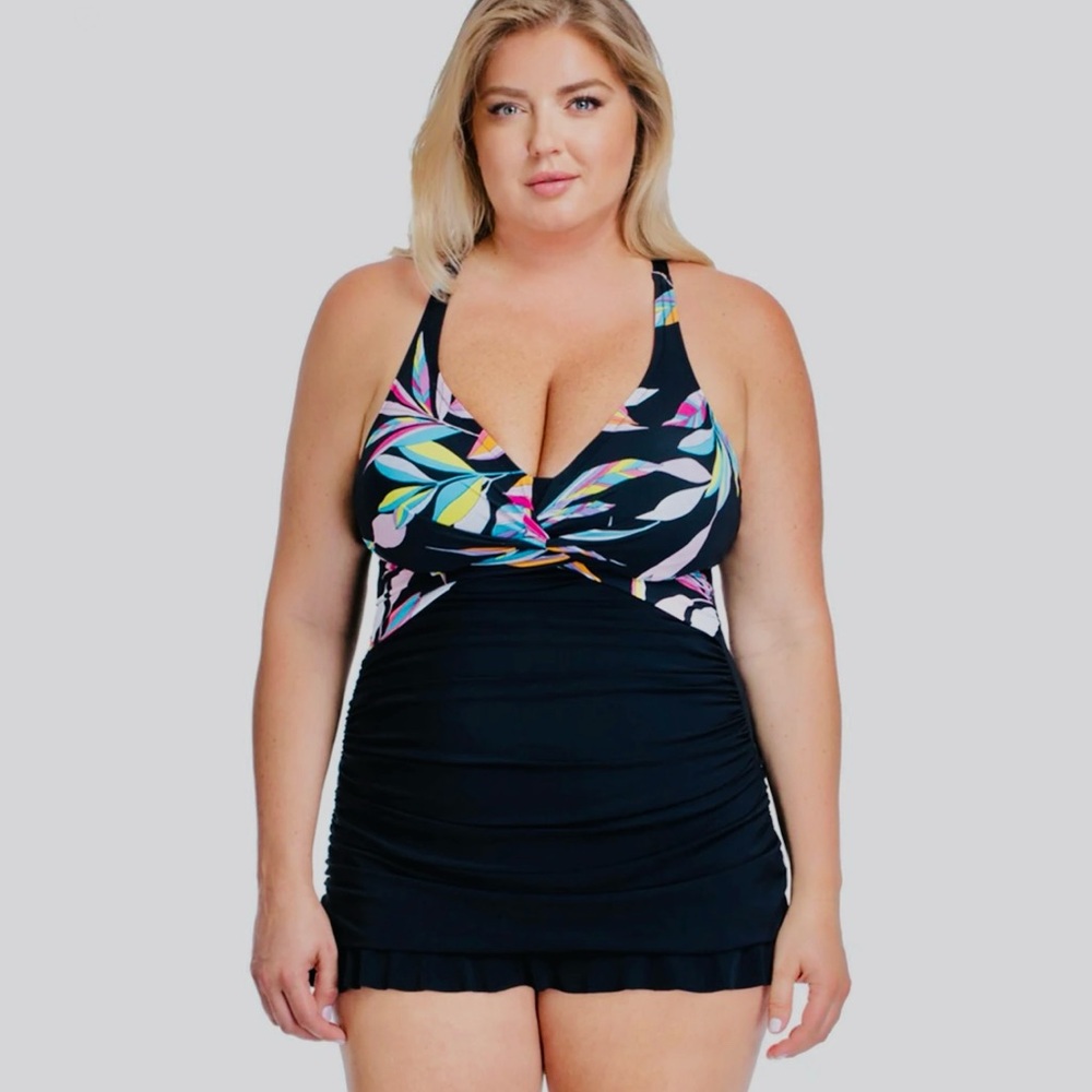 PROFILE BY GOTTEX PAPARAZZI BLACK PLUS SIZE HALTER CROSS BACK SWIMDRESS
